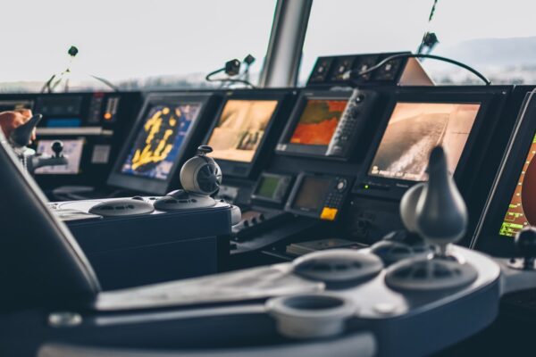 OMI 1.27 (ECDIS) USO OPERACIONAL DE LOS SISTEMAS DE INFORMACION Y VISUALIZACION DE CARTAS ELECTRÓNICAS